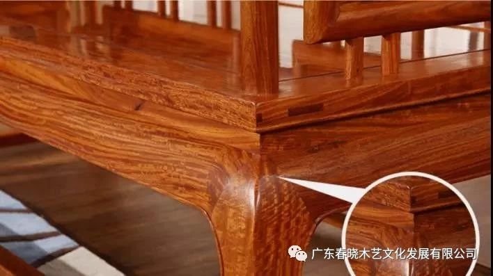 大紅酸枝之后，紅木市場主流當(dāng)屬血檀與緬花(圖6)