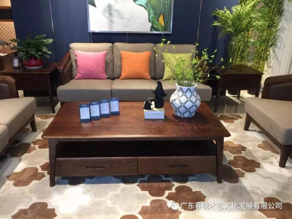 逛了家具賣場，你會發(fā)現(xiàn)買紅木家具更劃算！(圖3)