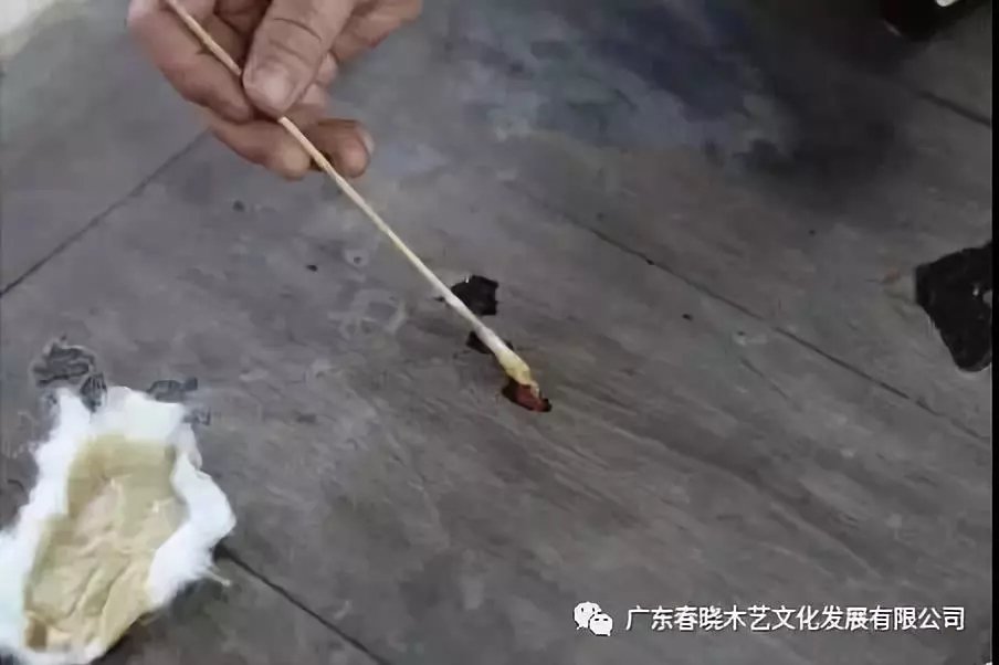 老紅木家具的修復(fù)過程，一經(jīng)修復(fù)煥然一新(圖10)